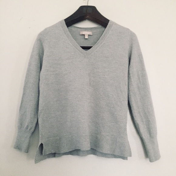 Banana Republic Factory Sweaters - Banana Republic merino wool v-Neck sweater
